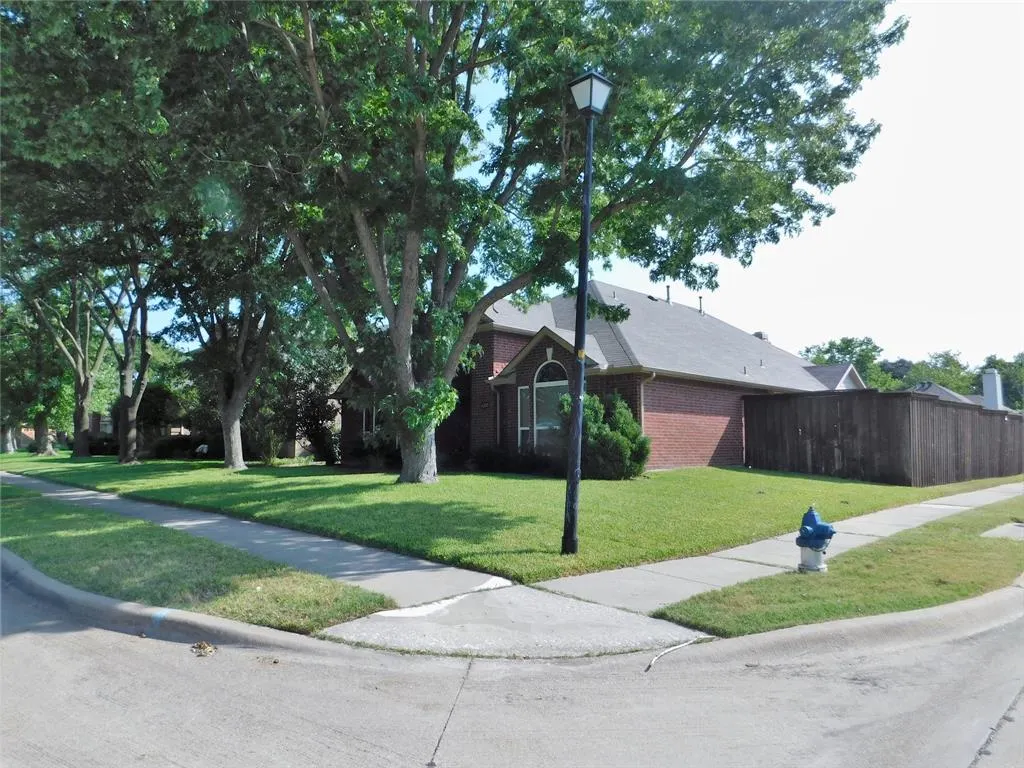 6200 Decatur Court