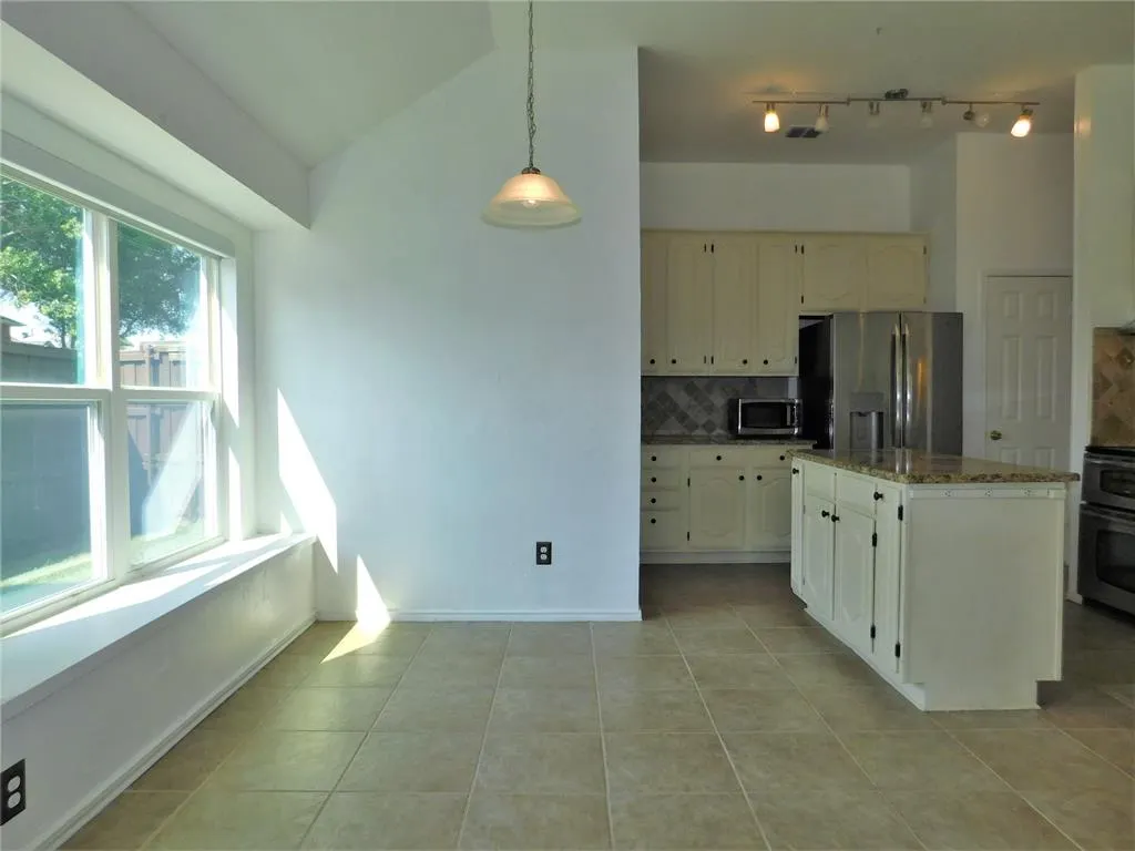 6200 Decatur Court