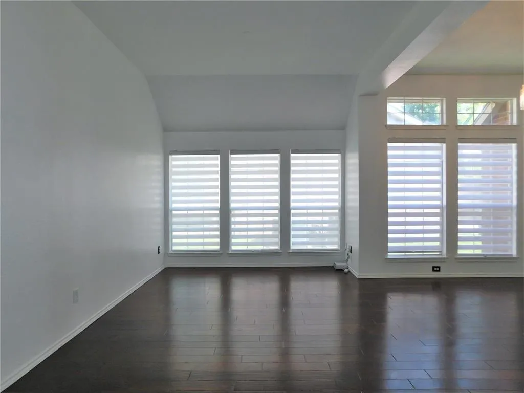 6200 Decatur Court