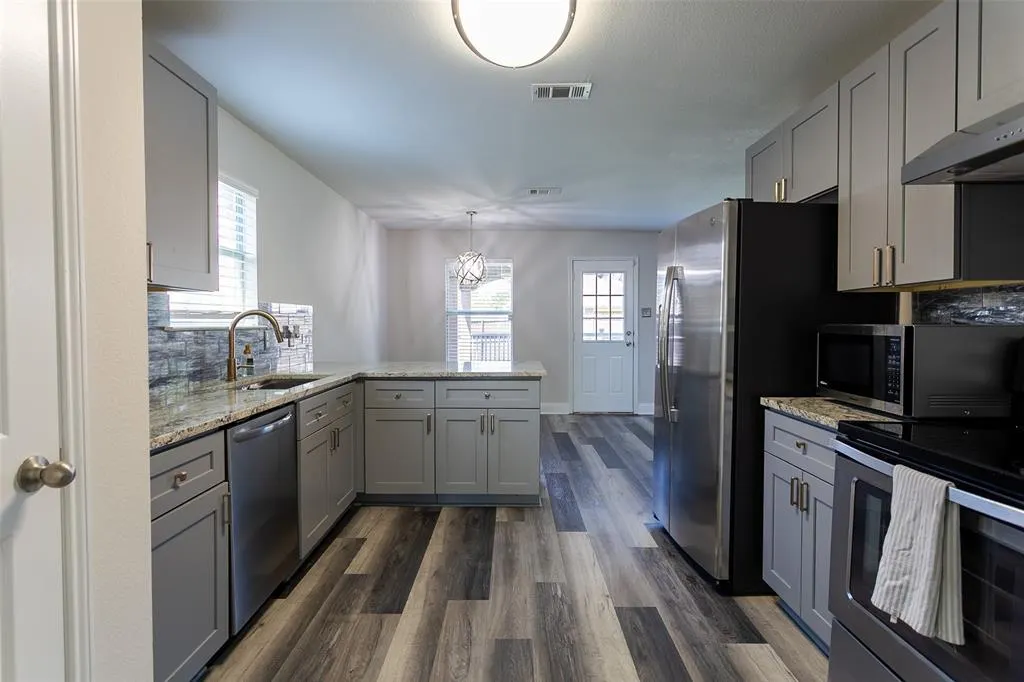 2109 Sunny Side Drive