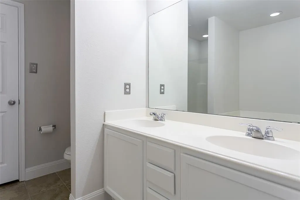 2109 Sunny Side Drive