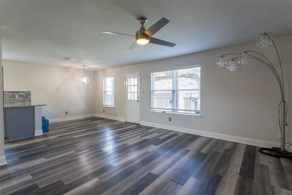 2109 Sunny Side Drive