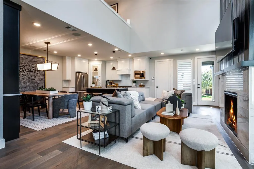 3967 Honeycutt Drive