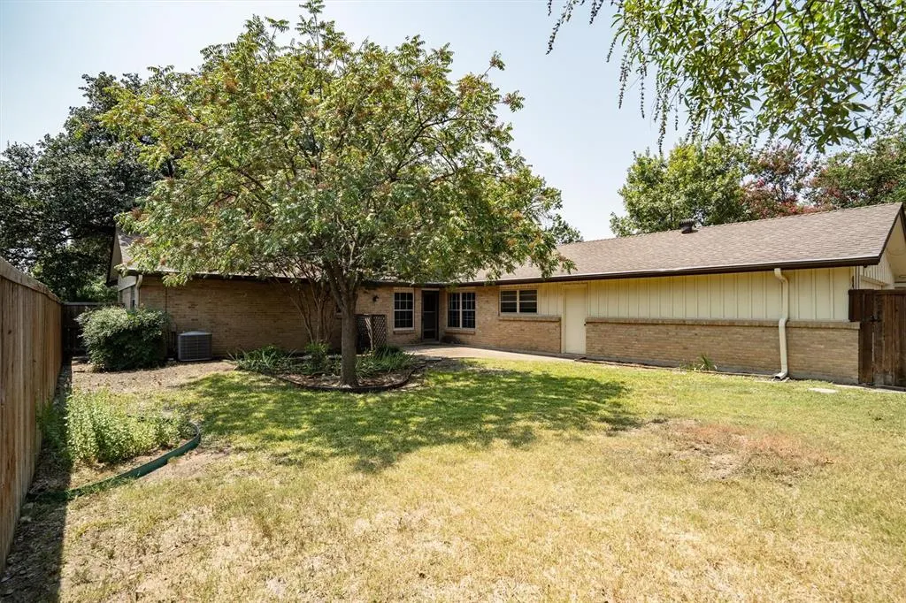 7715 El Pensador Drive