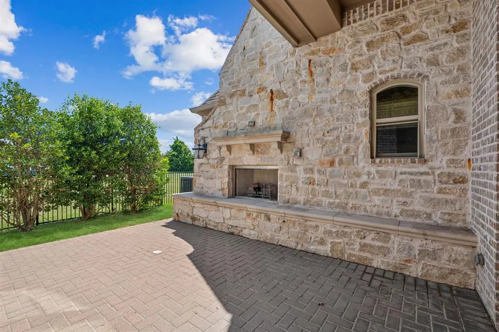 1041 Cliff Creek Drive