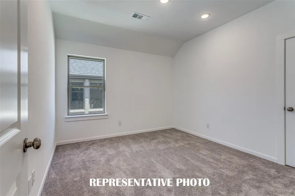 1816 Yaupon Court
