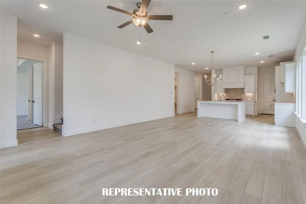 1816 Yaupon Court