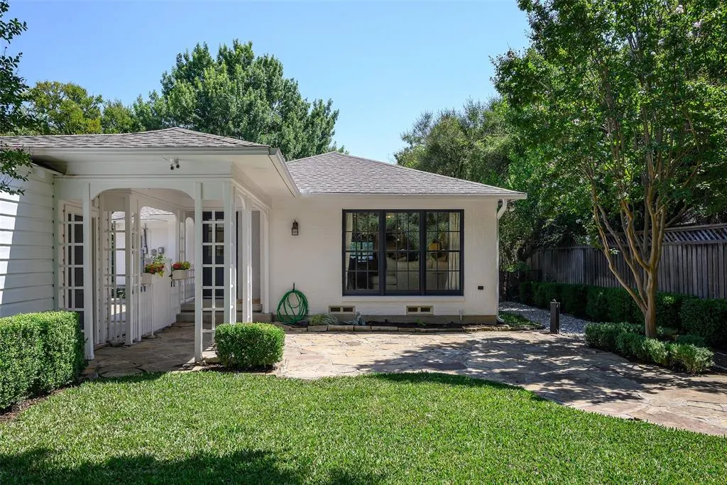 4309 Pomona Road