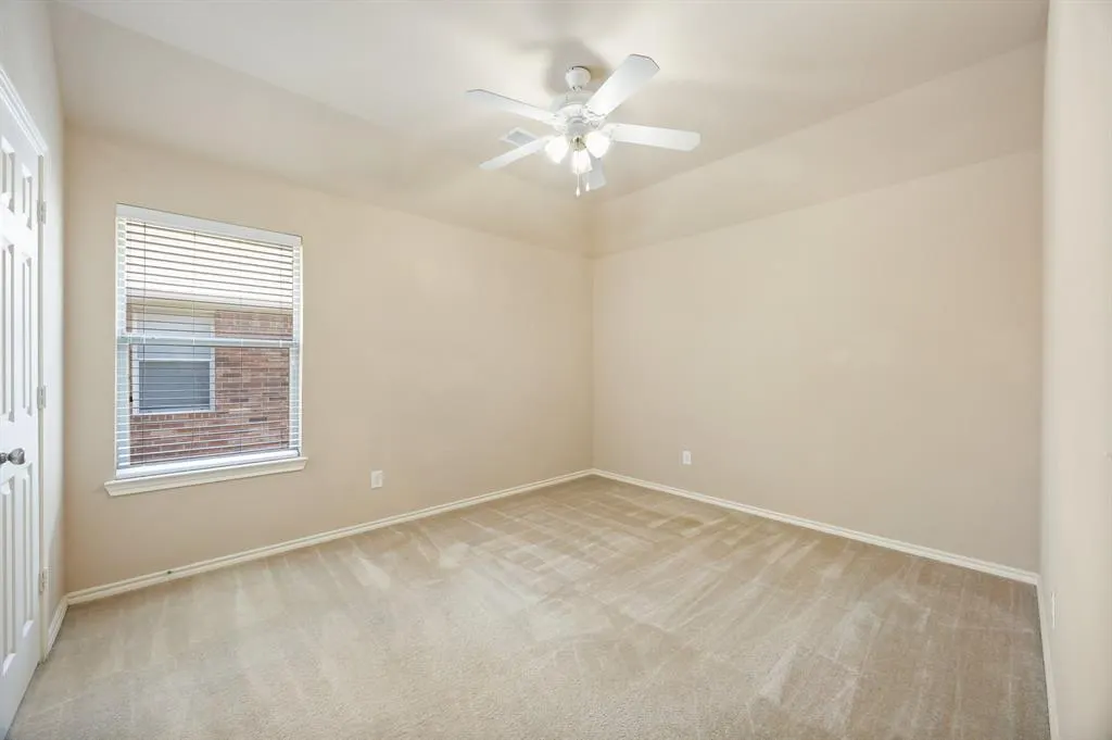 8492 Liverpool Lane