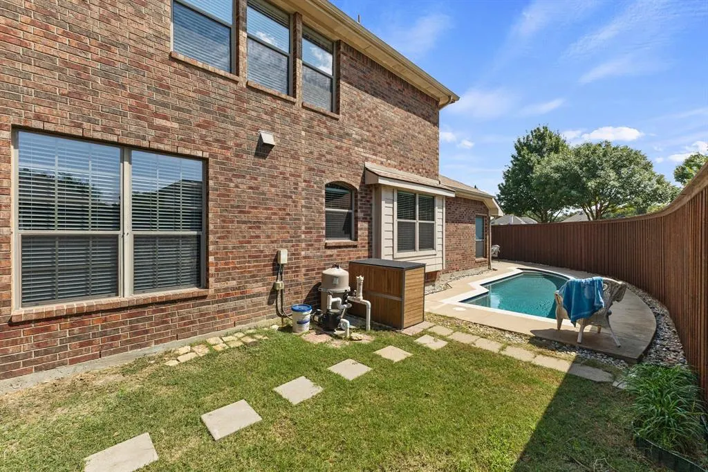 8492 Liverpool Lane