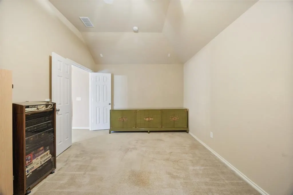 8492 Liverpool Lane