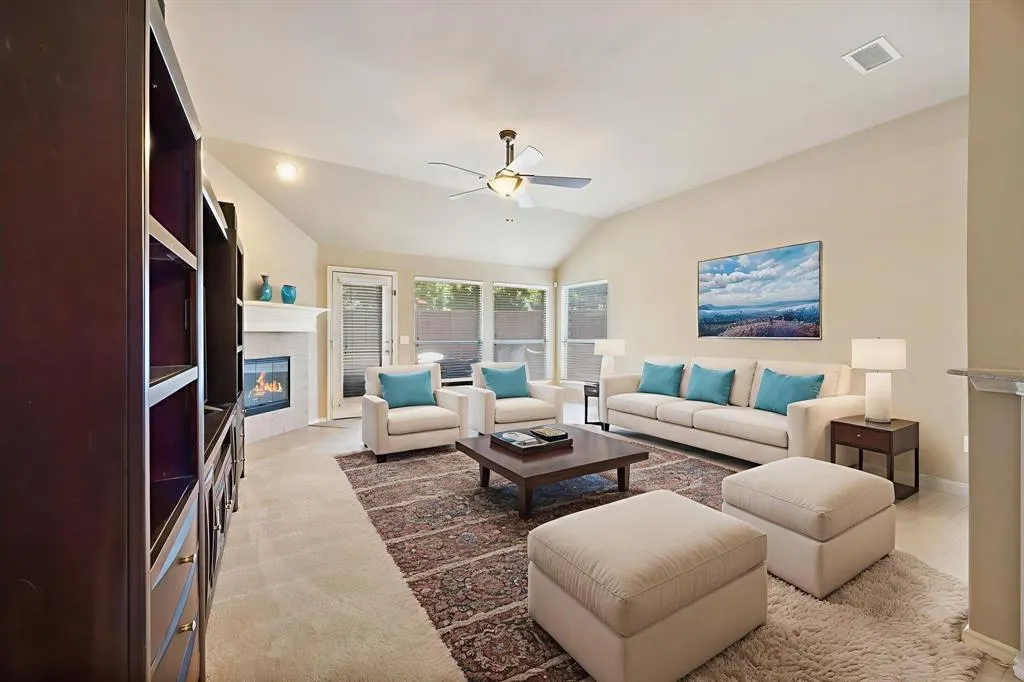 8492 Liverpool Lane