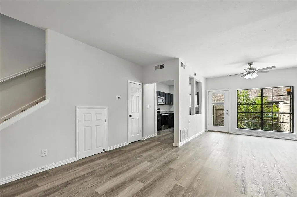 9910 Royal Lane, #1202