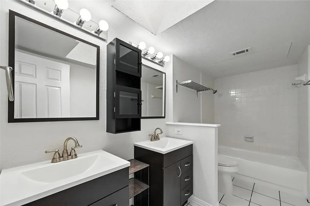 9910 Royal Lane, #1202