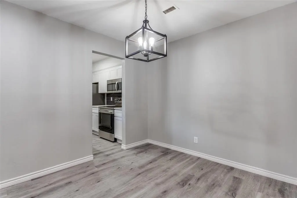 5142 Amesbury Drive, #117