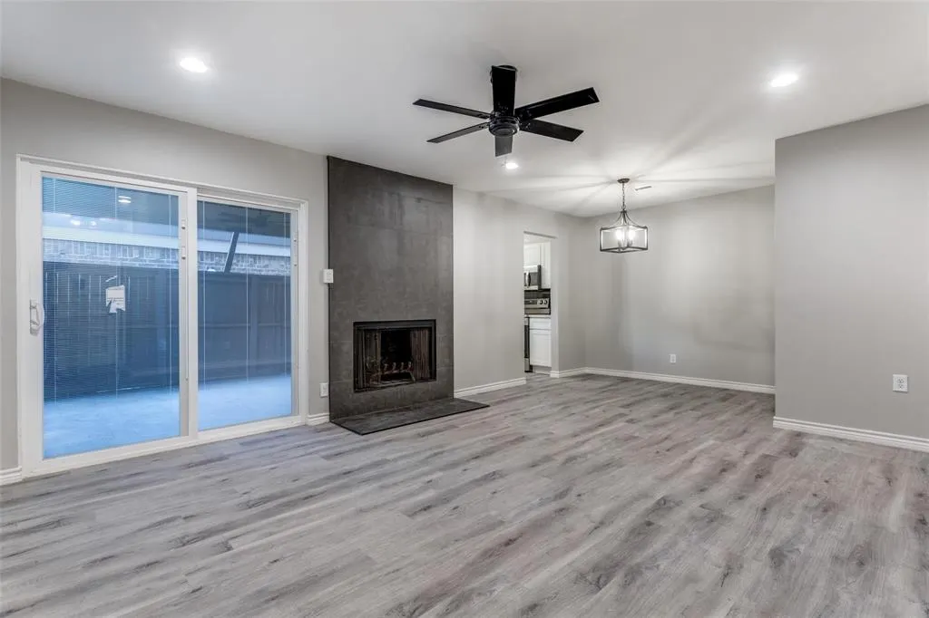 5142 Amesbury Drive, #117