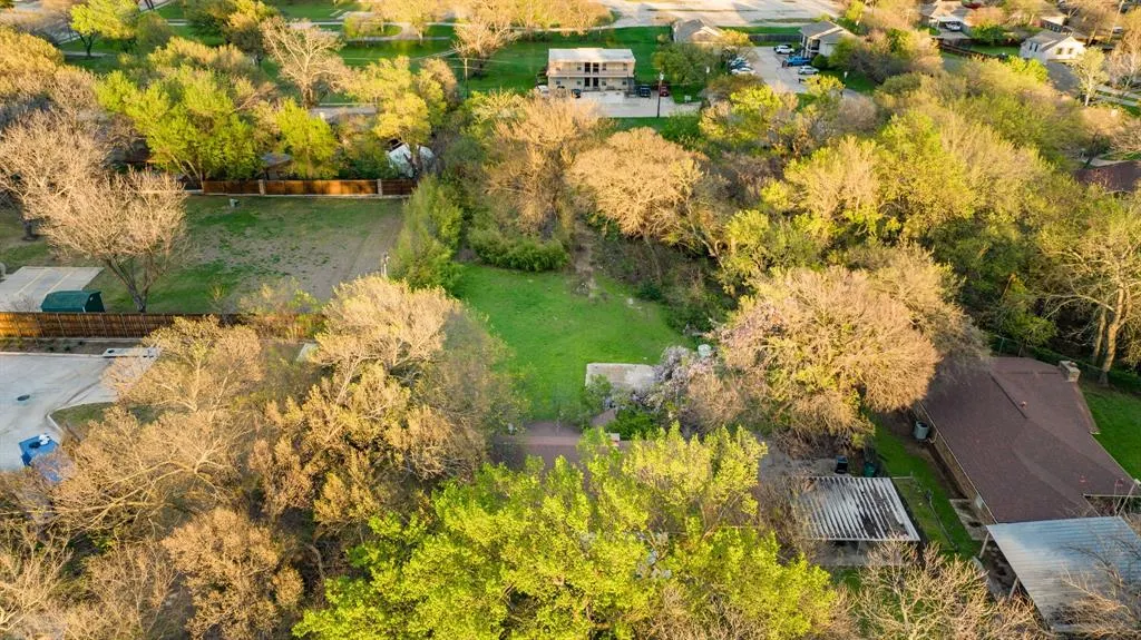 8783 Carroll Circle