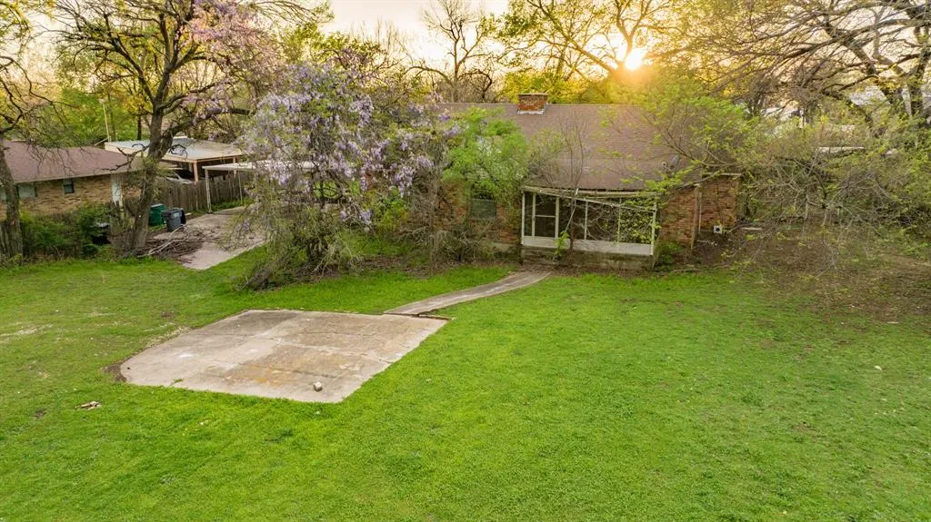 8783 Carroll Circle