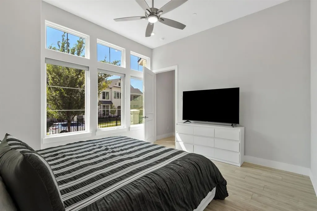 12106 Dahlia Bay Drive