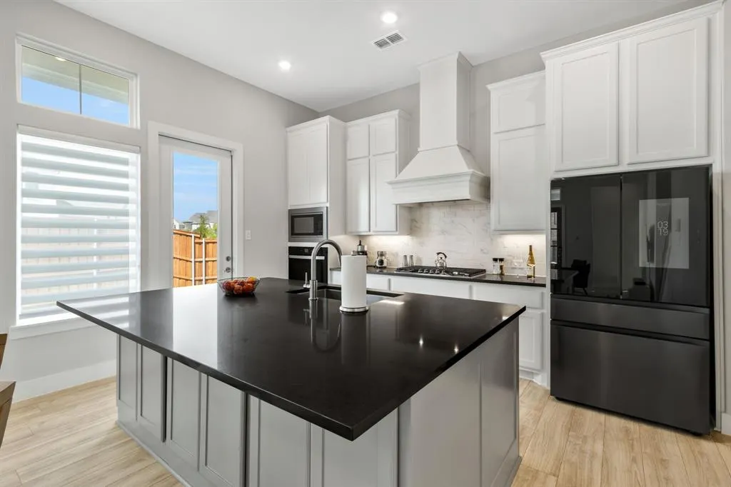 12106 Dahlia Bay Drive