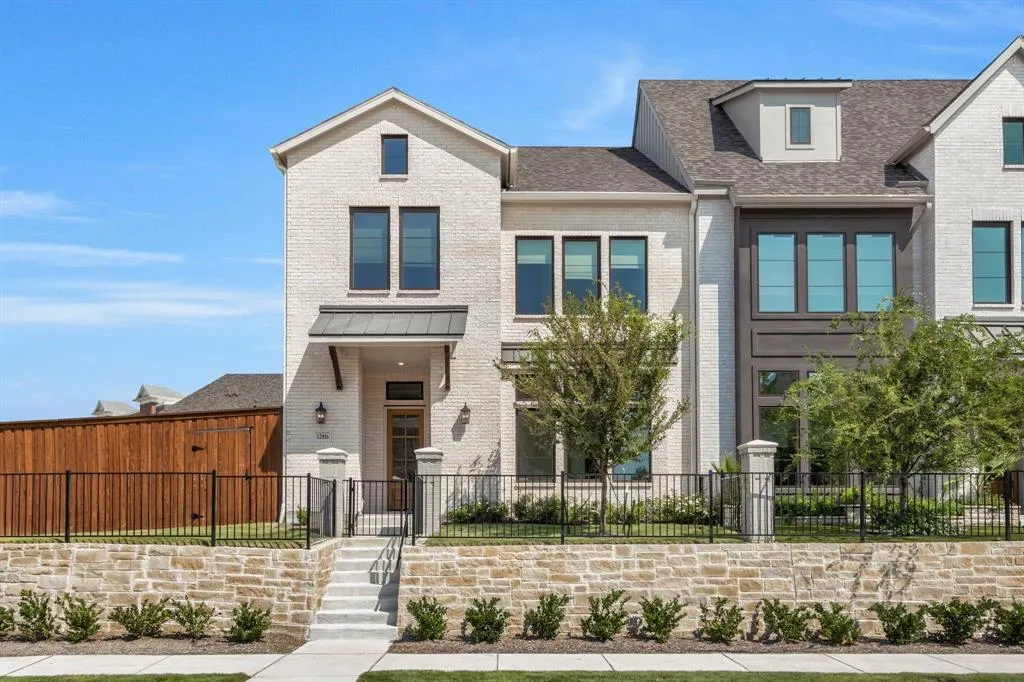 12106 Dahlia Bay Drive