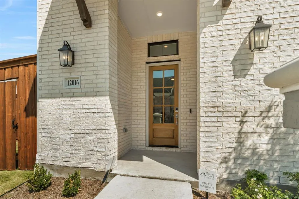 12106 Dahlia Bay Drive