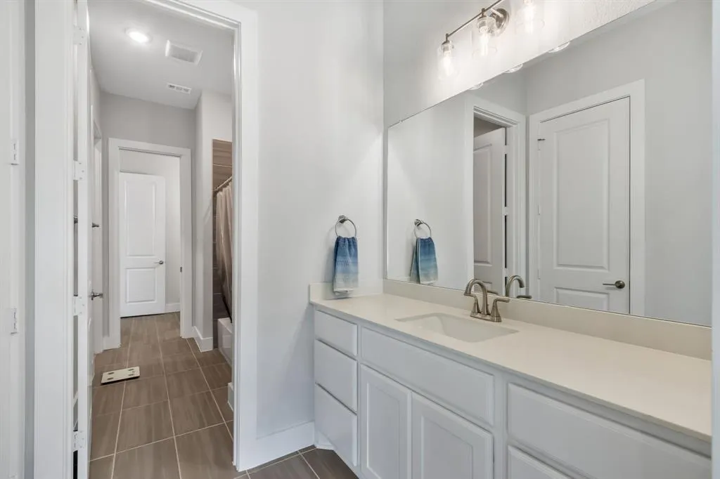 12106 Dahlia Bay Drive