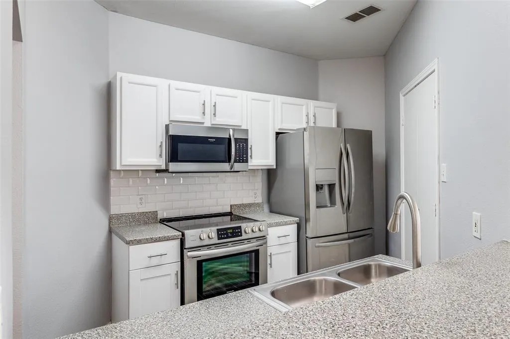 2815 Reagan Street, #1