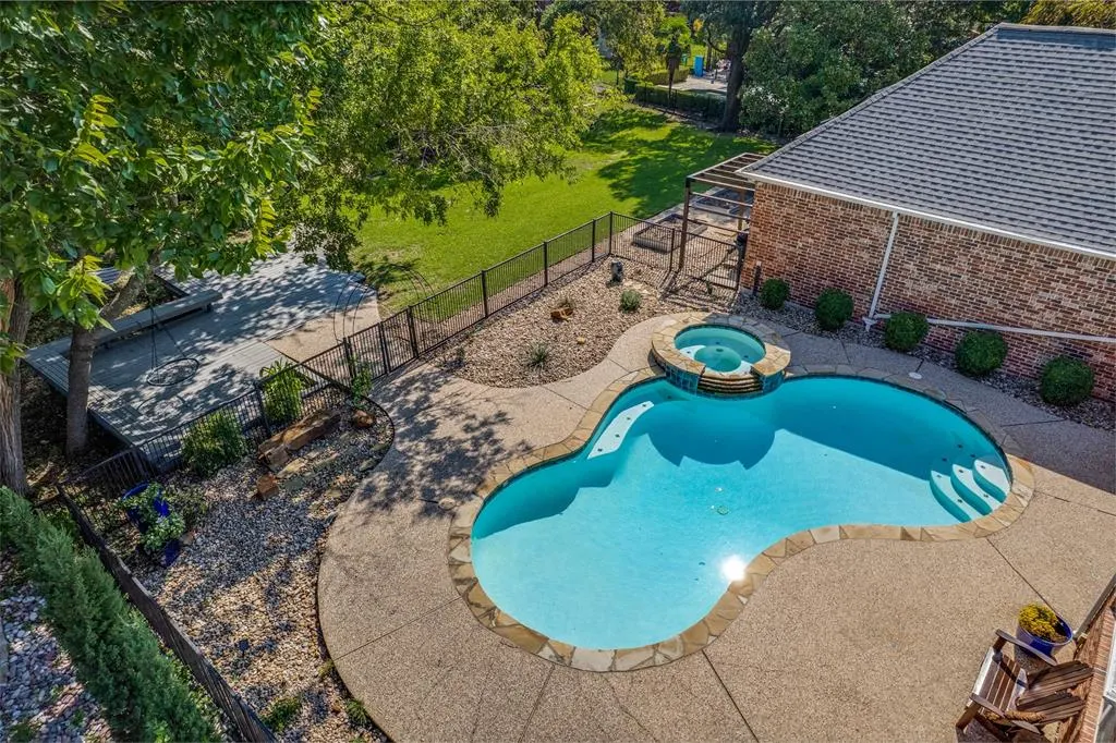 4580 Pebble Brook Lane