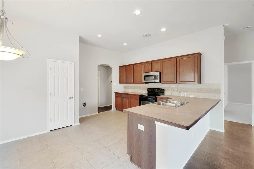 12409 Sunrise Drive