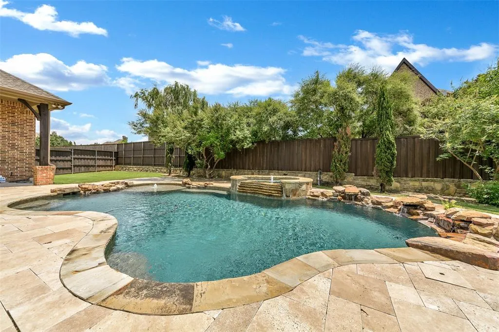 1077 Clearwater Drive
