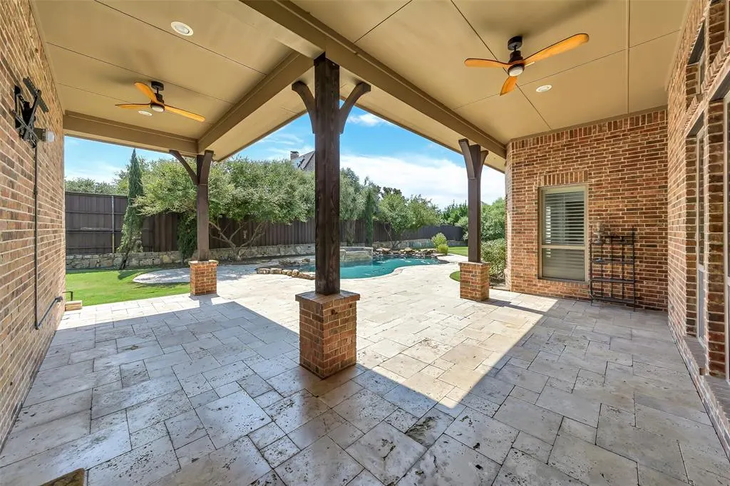 1077 Clearwater Drive