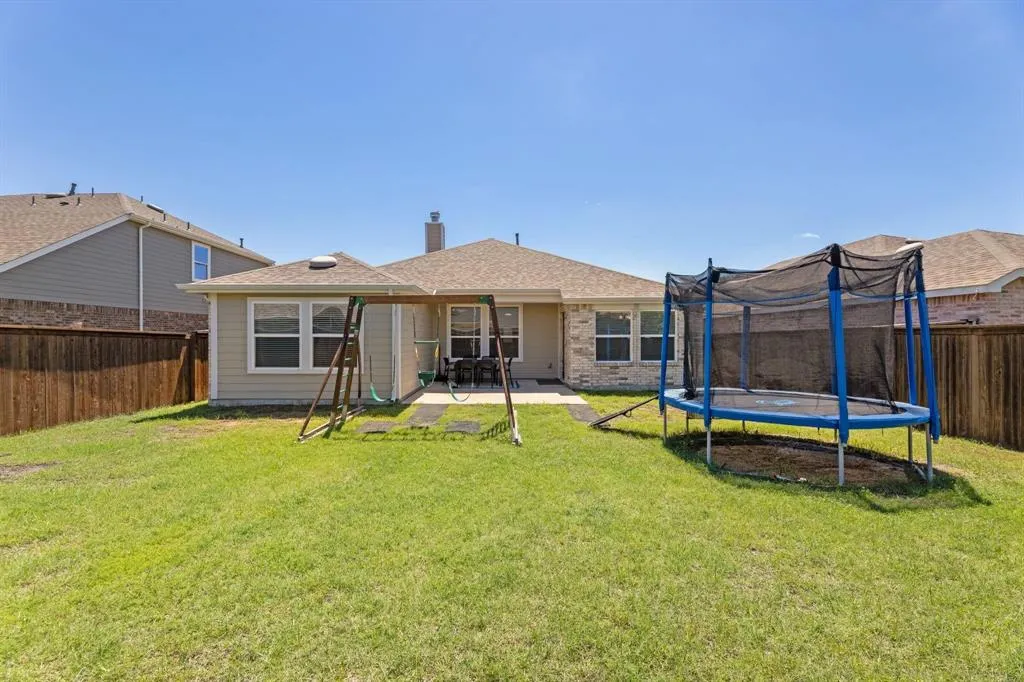 525 Smokebrush Street