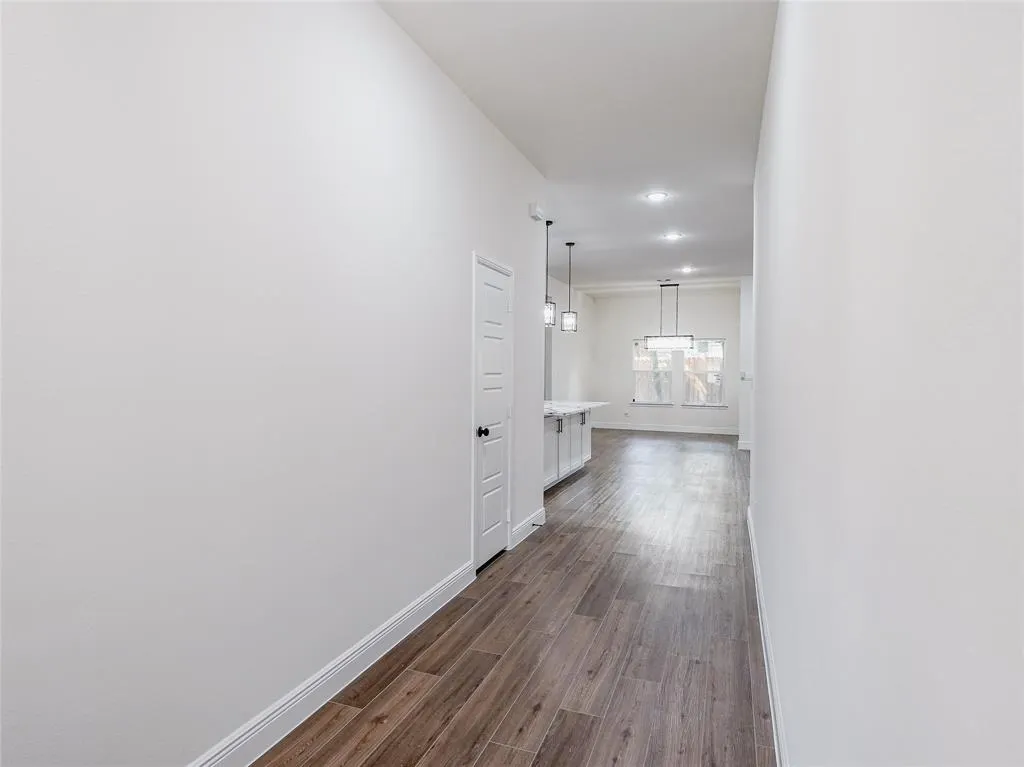 4507 Metropolitan Avenue