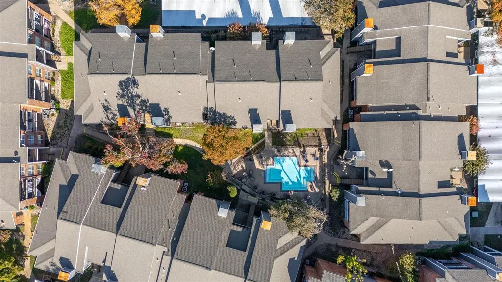 18333 Roehampton Drive, #513