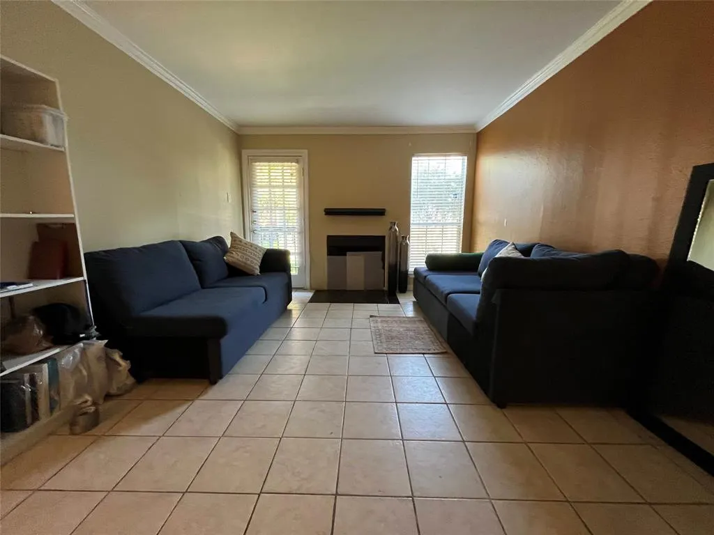 18333 Roehampton Drive, #513