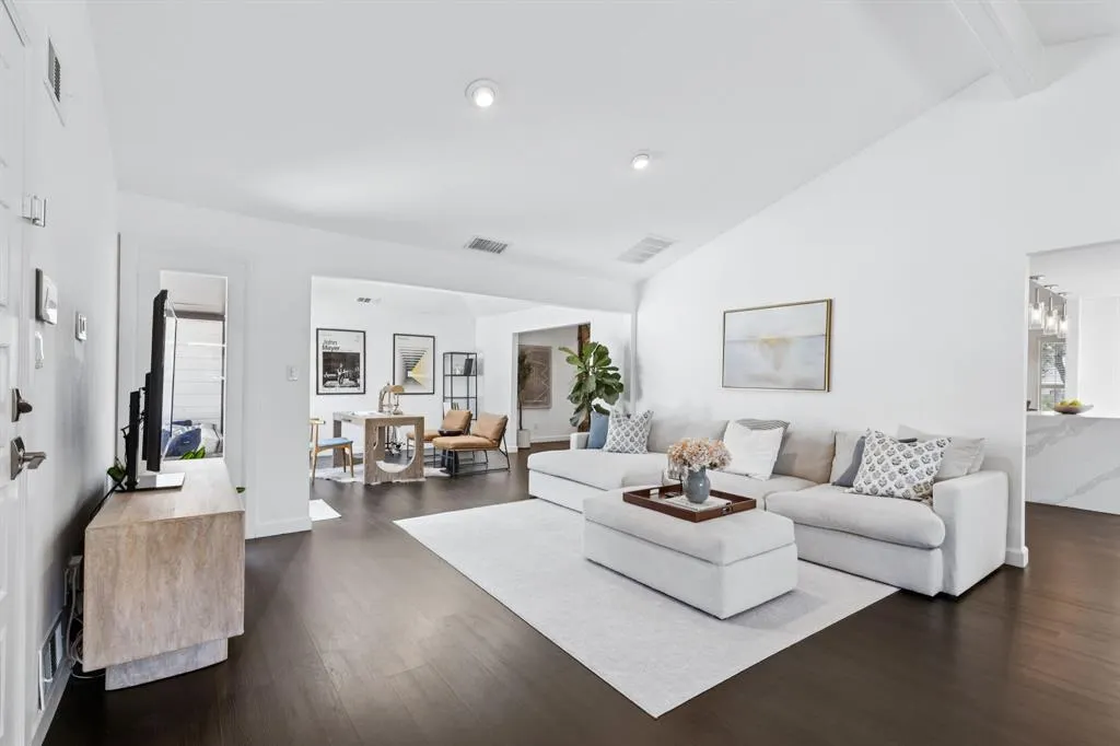 9110 Glen Springs Drive