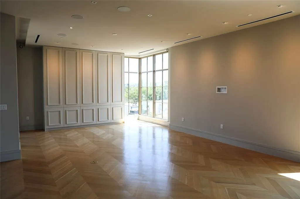 4205 Buena Vista Street, #502