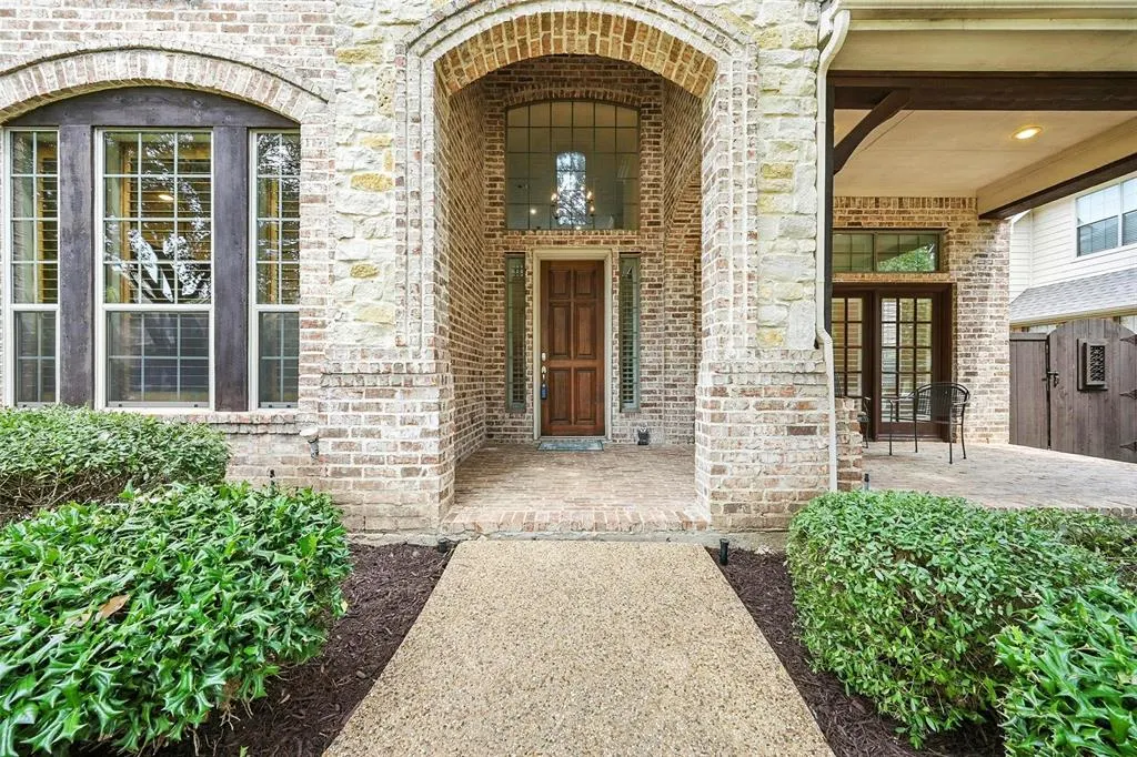 1108 Italy Drive