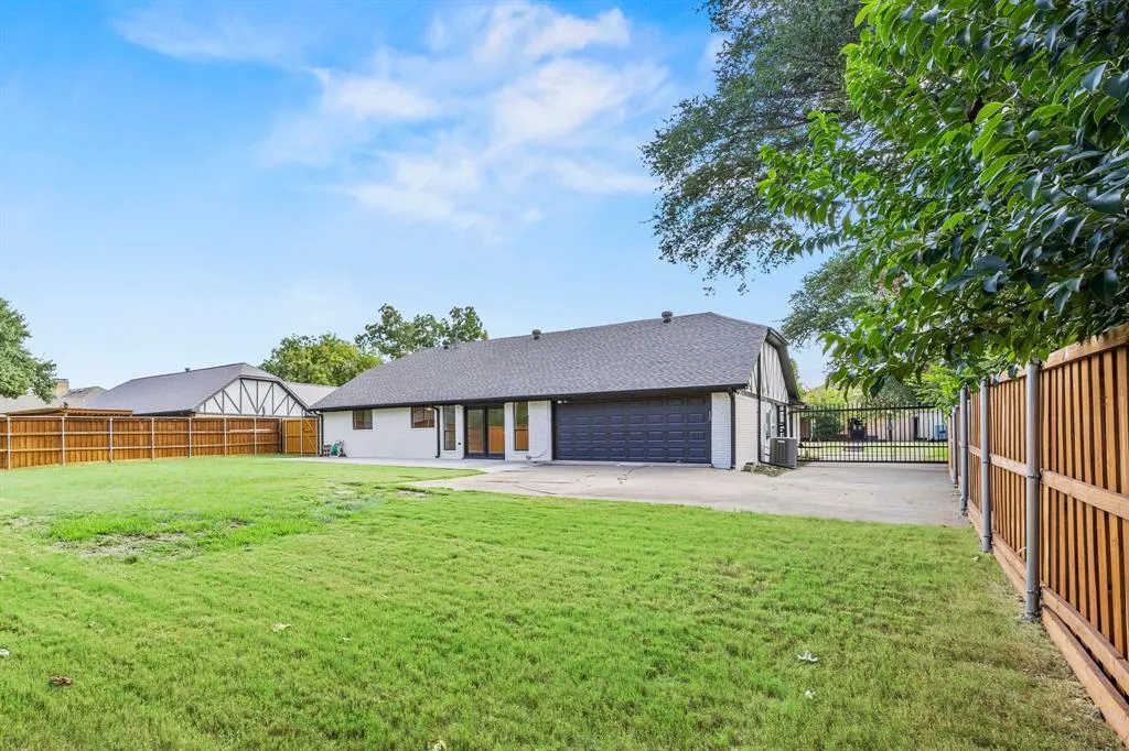 3205 Bandolino Lane