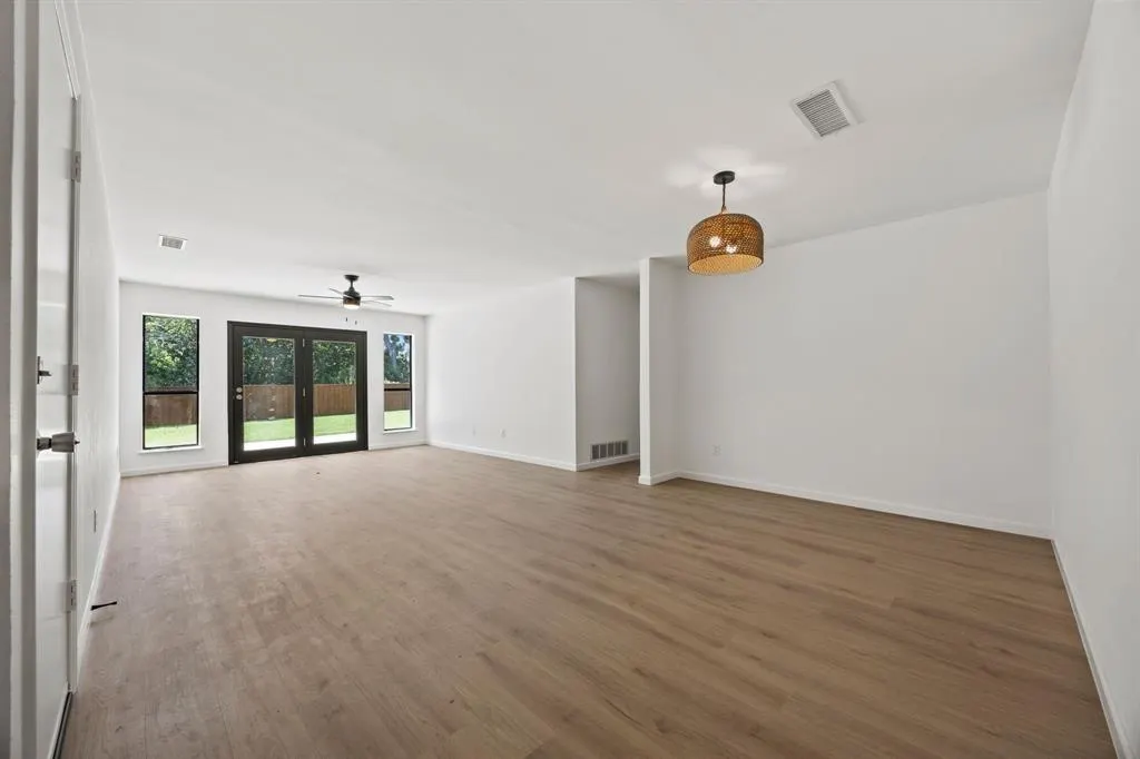 3205 Bandolino Lane