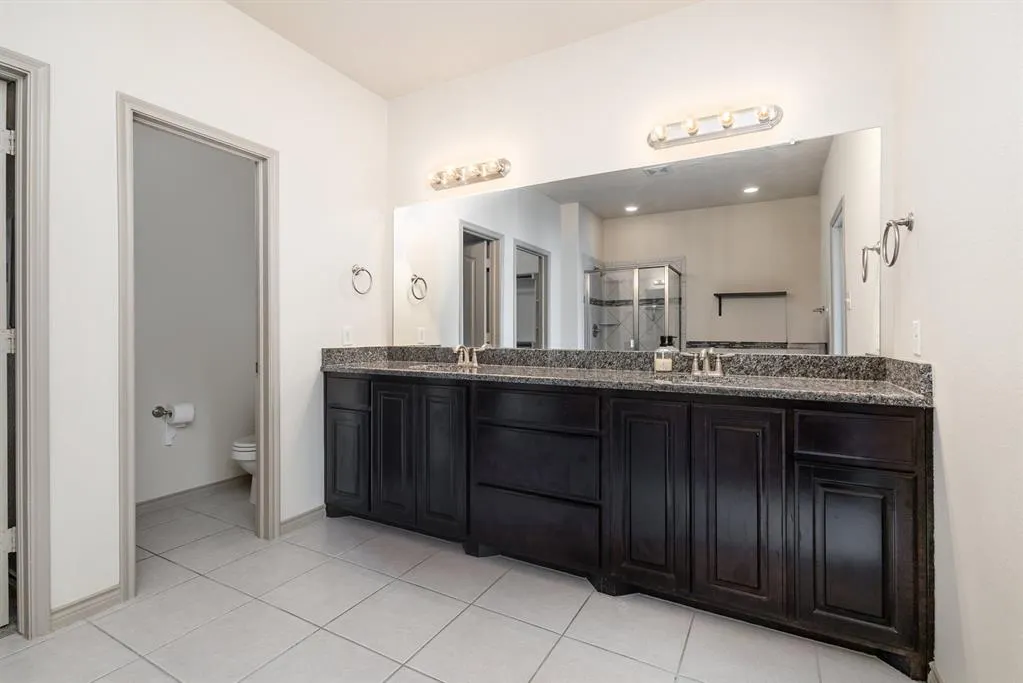 5727 Knox Drive