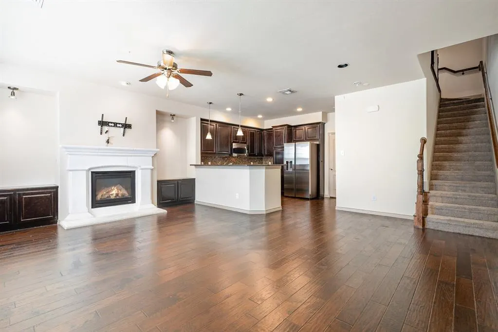 5727 Knox Drive