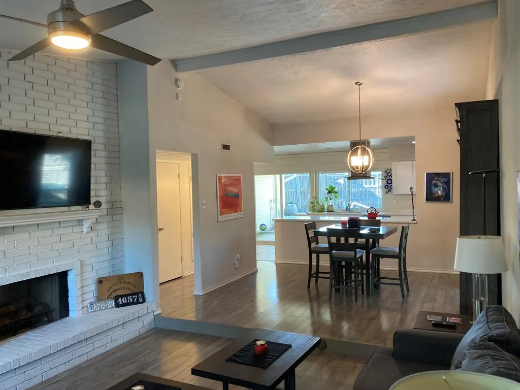 6331 N Jim Miller Road