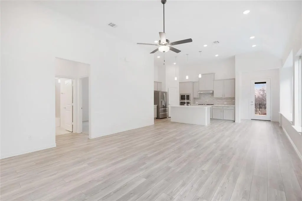 713 Caroline Drive