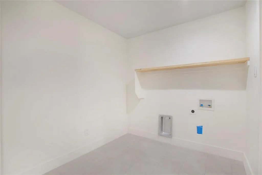 1129 Melrose Drive