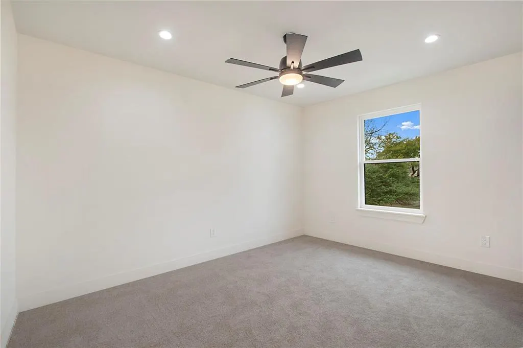 1129 Melrose Drive