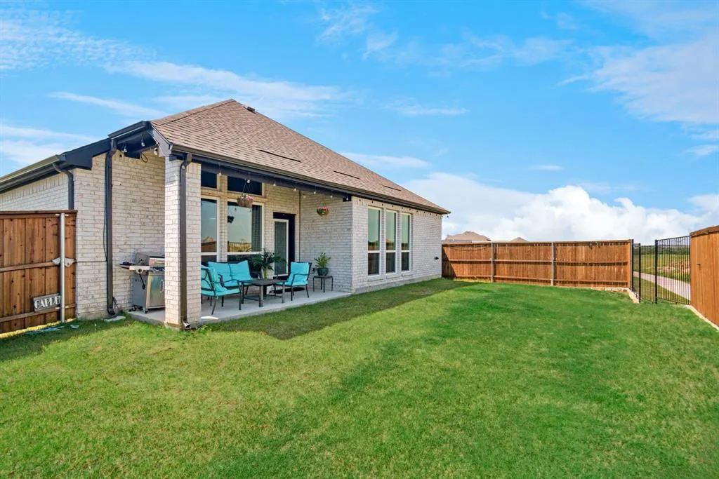 6109 Lake Brook Drive
