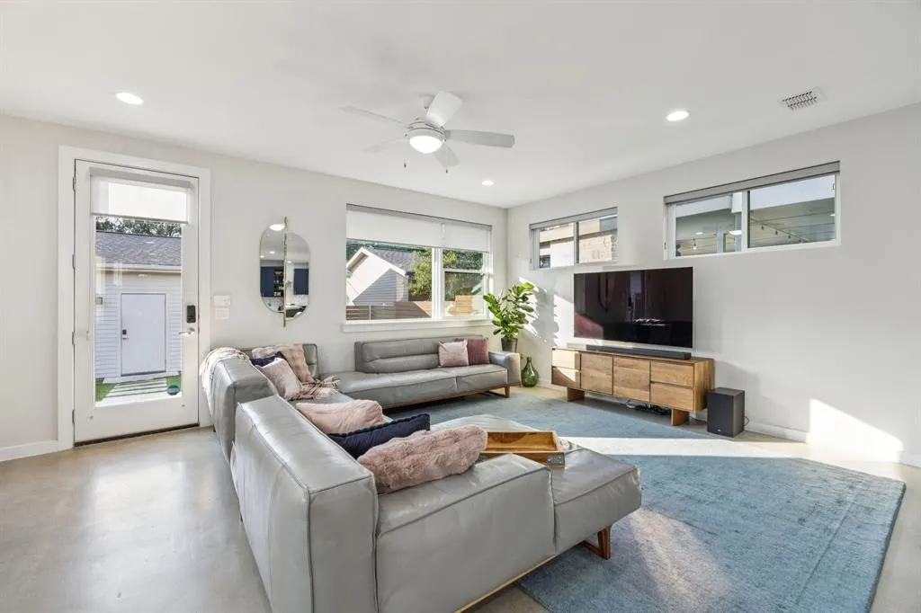 5309 Anita Street