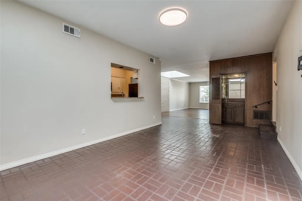 7434 Wellcrest Drive
